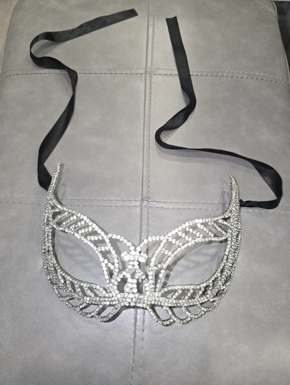 RHINESTONE MARDI GRAS ELEGANT VINTAGE MASK